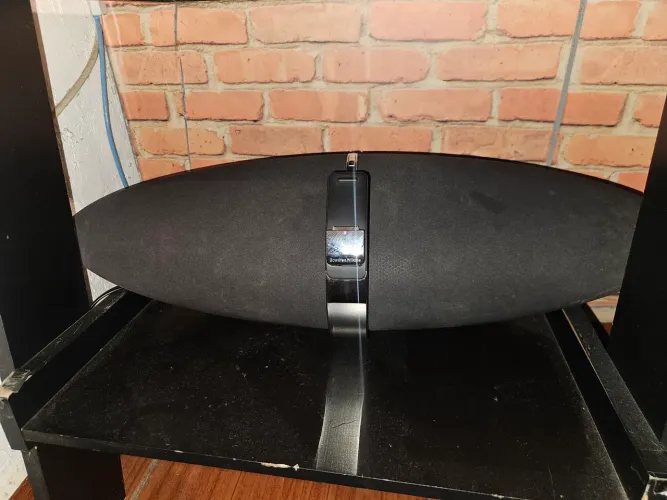 Caixa de som zeppelin 