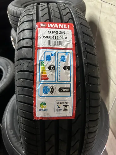 Pneu aro 15 205/60R15 NOVO!!! 