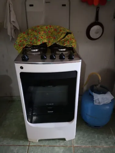 Vendo fogão Consul 4 bocas automático