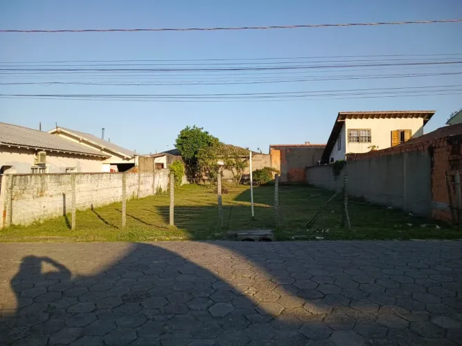 Vendo Terreno - Humaitá | Próximo ao São João ? Excelente localização em Tubarão/SC