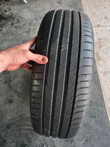 Um pneu 225/60/18 pirelli semi-novo vulcanizado (250 em 2× no ct