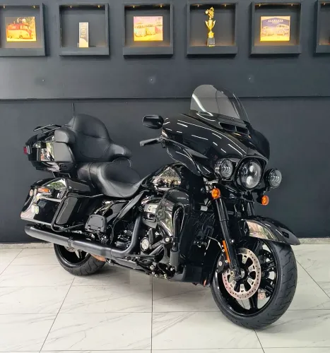 Harley Davidson Ultra Limited FLHTK