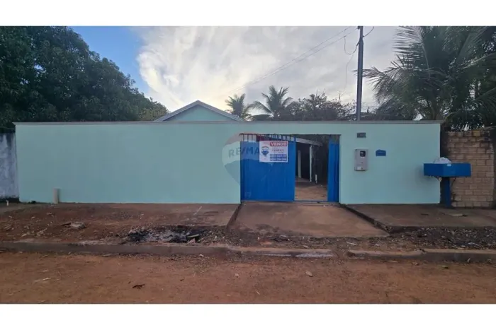 Venda de Casa em Bairro Excelente - Próxima à Escola Vida e Esperança