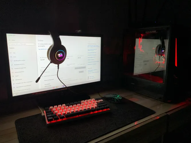 Computador Gamer (CPU + Monitor)