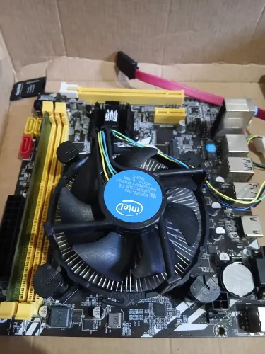 Kit completo (placa-mãe + i3 3ª geração + 4 GB DDR3 + HD 500 GB)