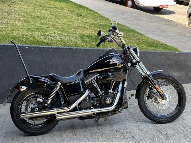 Harley-Davidson Dyna Street Bob FXDB 2016/2016 - 20.706 km