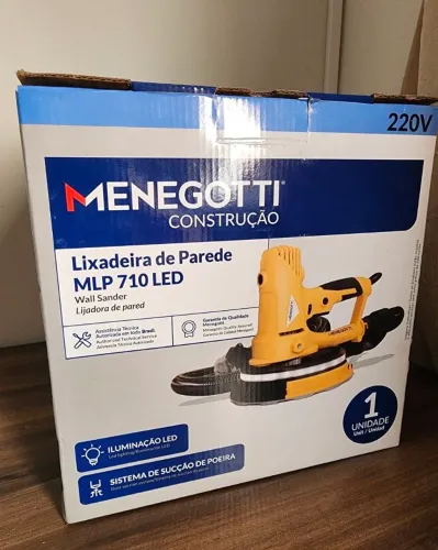 Lixadeira de Parede Menegotti 220v (Lacrada, na caixa)
