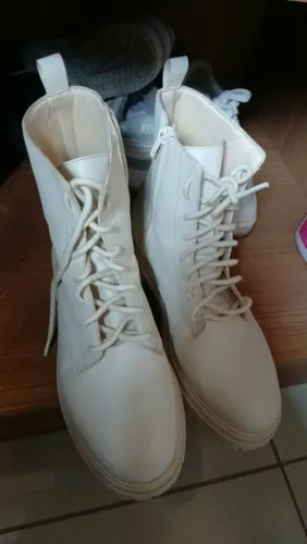 Bota C&A