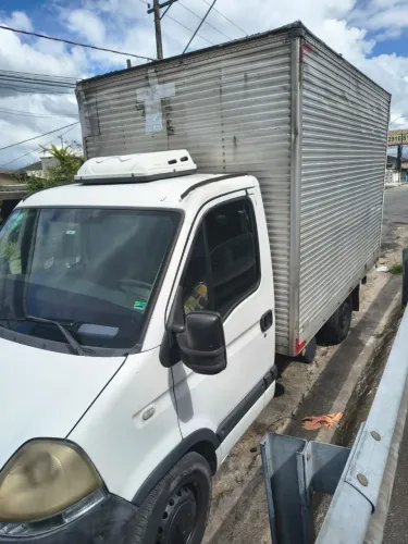 Caminhão vidro elétrico trava elétrica <br>2013 baú comprimento 3,5 largura 2,20 altura 2,20