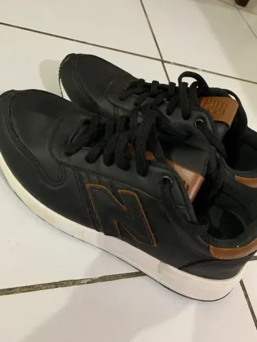 Tênis New Balance Original 40