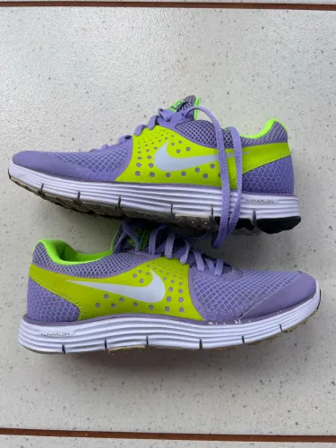 Tênis Nike 37