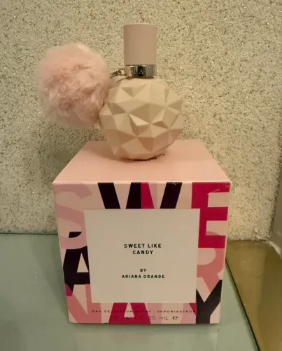 Perfume Ariana Grande