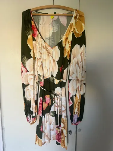 Vestido floral farm tamanho G