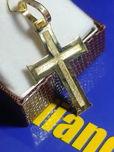 Pingente Grande Cruz Chapa Fosco Ouro 18 Kilates Peso 6.59 Gramas 40 mm Maciço            