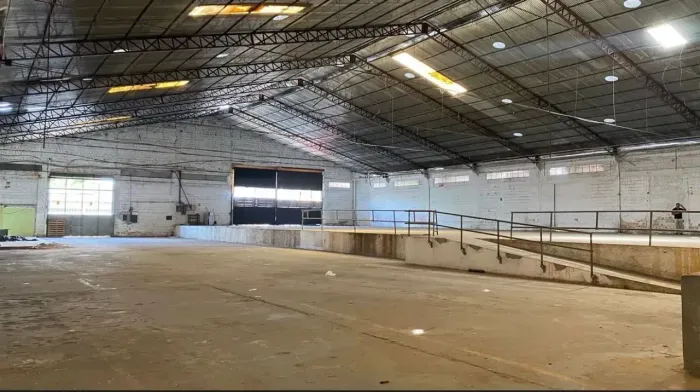 GALPÃO P/ LOCAÇÃO MED, 2000 M2 JAPIIM PRÓX. DISTRITO INDUSTRIAL!