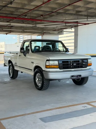Ford F-1000 Regular Cab. 4.9i 1998