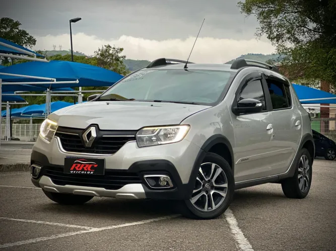 Renault Stepway Zen Flex 1.0 12V Mec. 2025