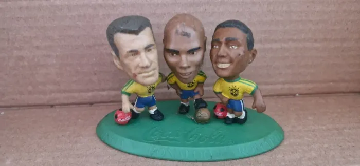 Mini craques Trio da copa Jogadores: Dunga, Ronaldo e Romário