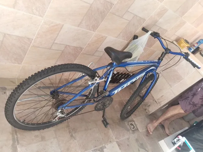 Bicicleta aro 26 para criança e adolescente e adulto, com pouco tempo de uso