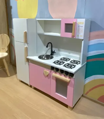 Doação de mini cozinha infantil de madeira
