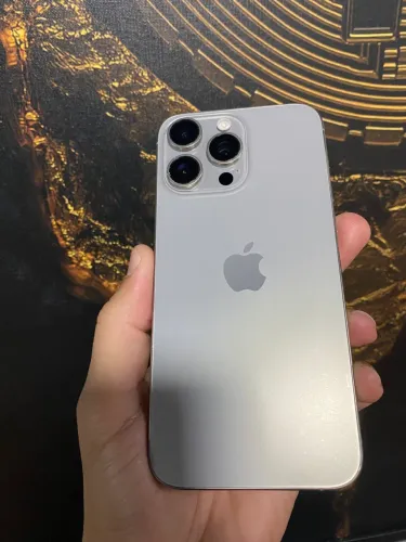 iPhone 15 Pro Max Titanium (256GB) 