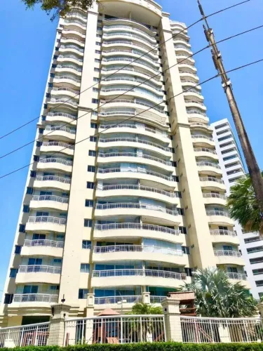 Apartamento com 3 dormitórios à venda vizinho a Igreja de Fátima, 122 m² por R$ 1.890.000