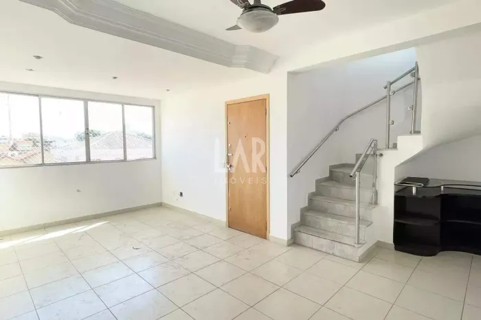 Cobertura à venda, 4 quartos, 1 suíte, 2 vagas, Sagrada Família - Belo Horizonte/MG