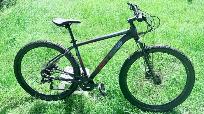 Bicicleta Aro29 Shimano Alumínio Gts Pro M5 Urban quadro T.19 " Cor: Preto/Vermelho/Azul