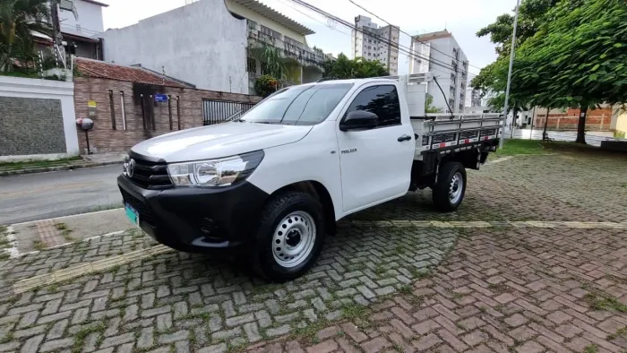 Toyota Hilux CS 4X4 2.8 TDI Diesel Mec. 2025