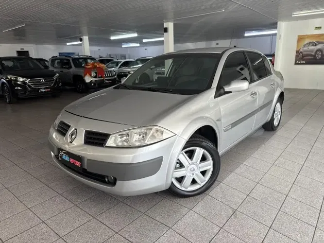 Renault Megane Sedan Dynamique 2.0 16V Aut. 2009