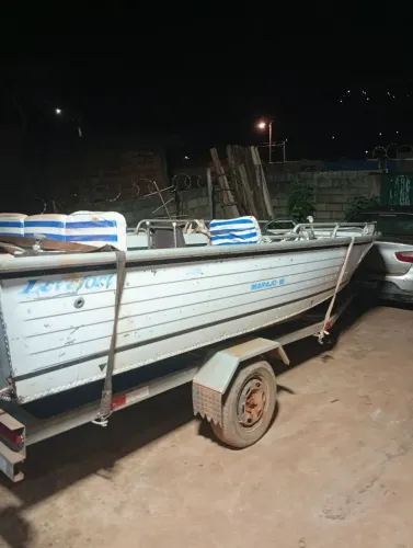 Lancha 5 metros profissional 13 000 mil passo só a lancha 