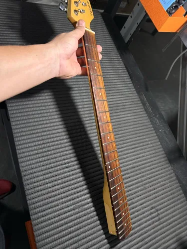 Braço de guitarra Strato escala escura 