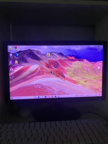 Monitor Samsung S19B300B / 60hz / 1366x768 / VGA e DVI