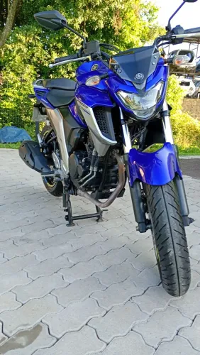 Fz25 250 cc