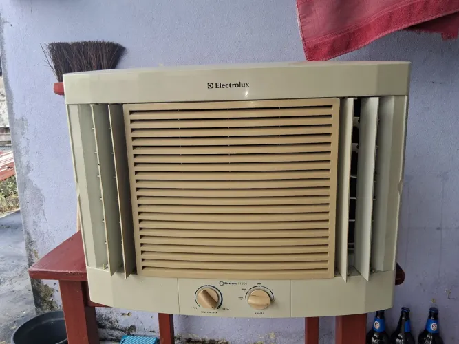 Ar condicionado de janela