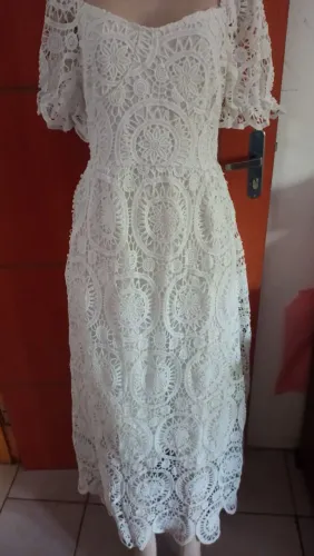 vestido de usado uma única vez está em perfeito estado