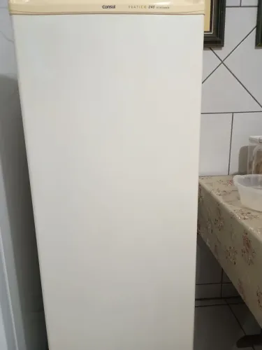 Geladeira Consul Pratice 240 litros