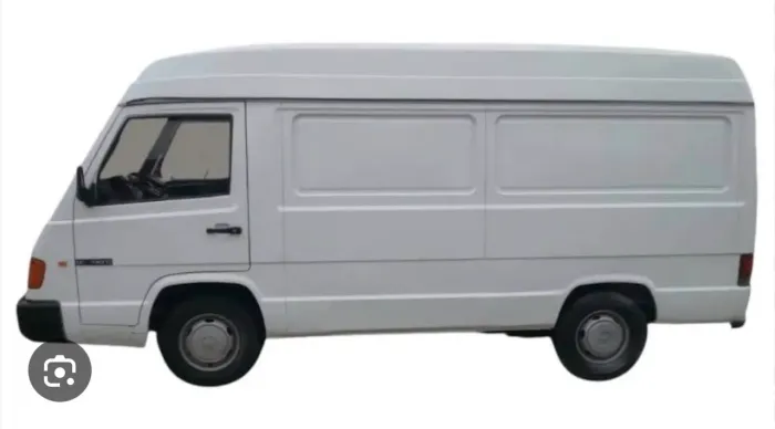 Vendo uma MB180 D com refrigeração funcionando 