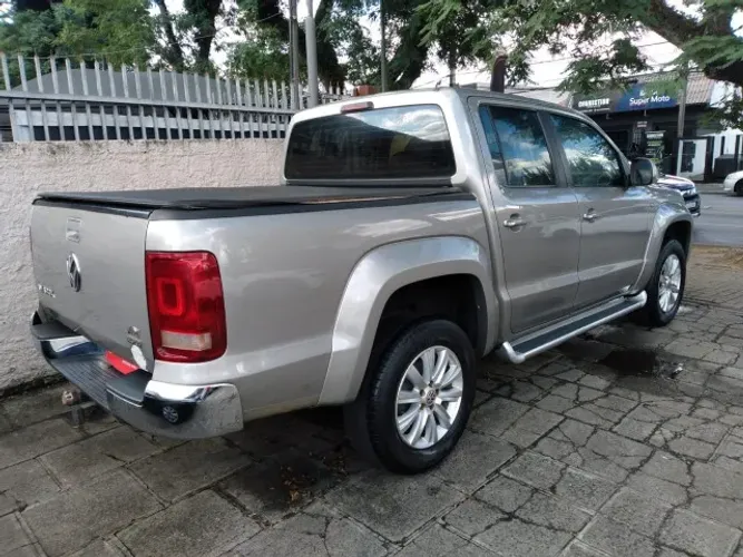 Volkswagen Amarok Highline CD 2.0 16V TDI 4X4 Dies. 2011