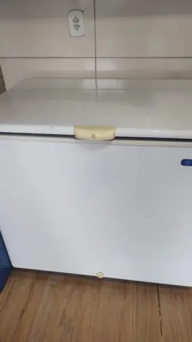 Freezer metalfrio