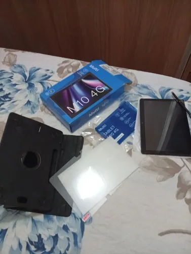 Tablet M10 Multilaser semi novo
