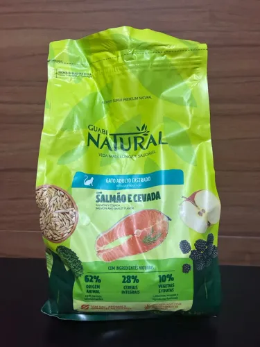 Ração Guabi Natural / Gato adulto castrado / Salmão e Cevada / 1,5kg