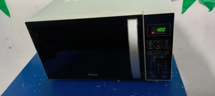 Microondas espelhado Philco 26 litros 127v