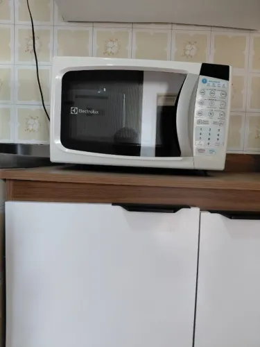 Micro-ondas de Bancada Electrolux MTD30 20L Branco Digital