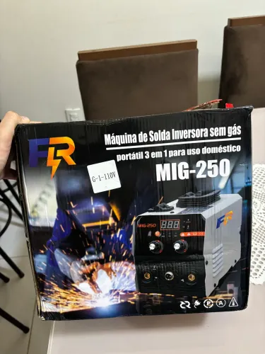 Máquina de Solda Inversora sem gás