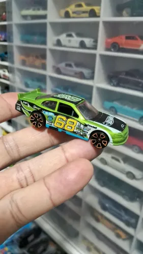Hot Wheels '10 Chevy Impala