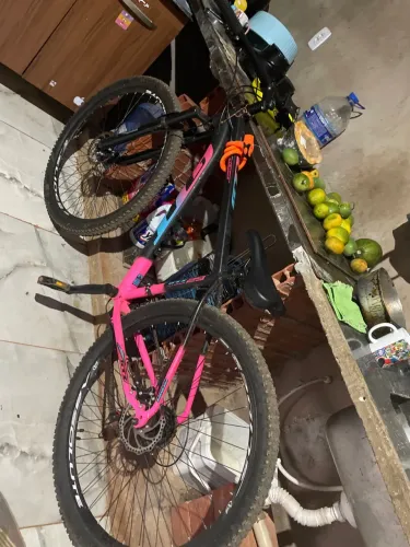 Vendo uma bicicleta aro 29