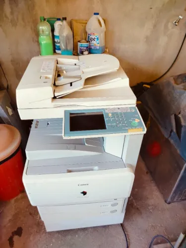 Copiadora Canon C2550
