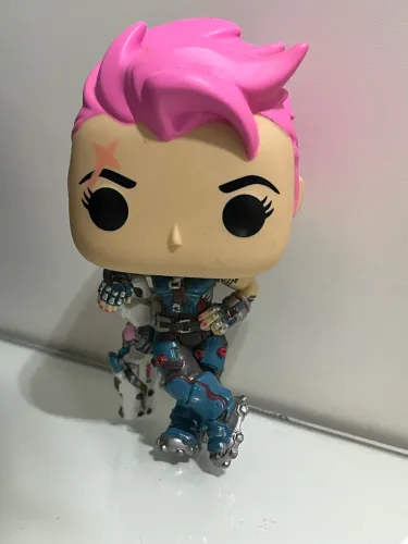 Funko pop original Zarya do Overwatch