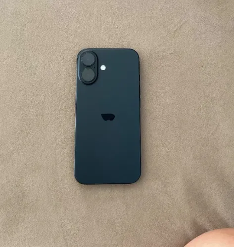iPhone 16